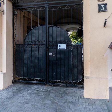 Хостел Friends House Odessa Eksteriør billede