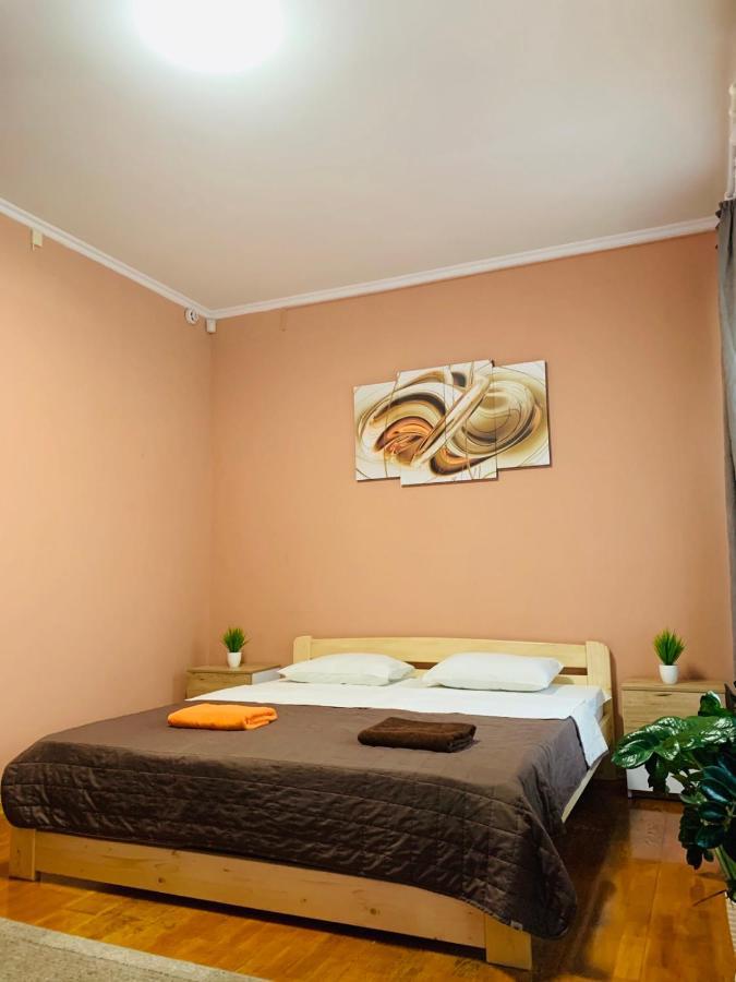 Хостел Friends House Odessa Eksteriør billede