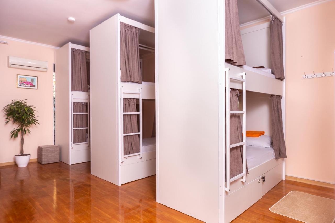 Хостел Friends House Odessa Eksteriør billede